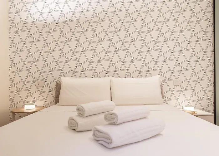 Hostly-barberini Luxury By Trevi Apartment Rom
