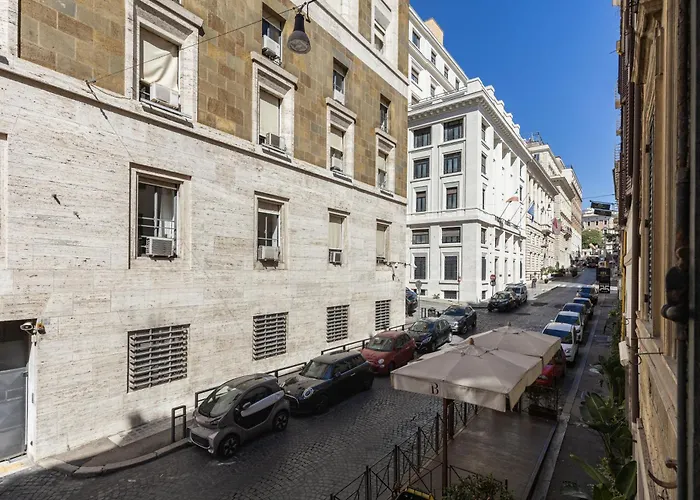 Hostly-barberini Luxury By Trevi Apartment
